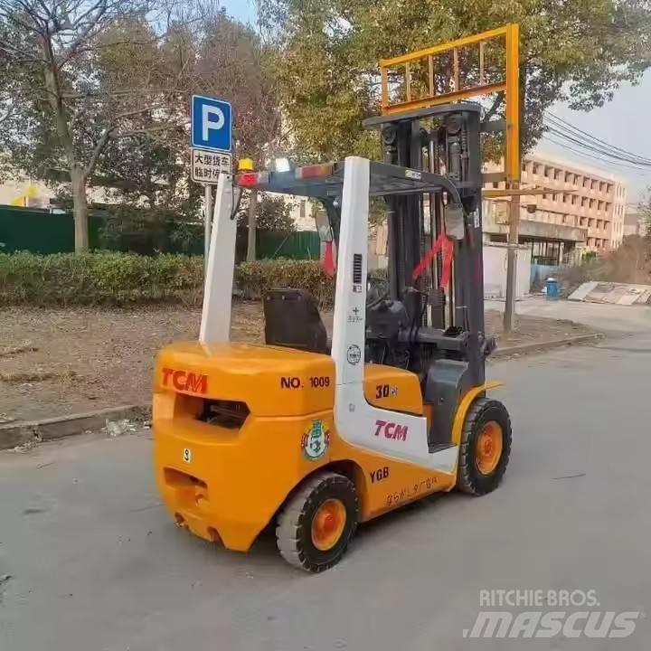 TCM 30 Reachtruck