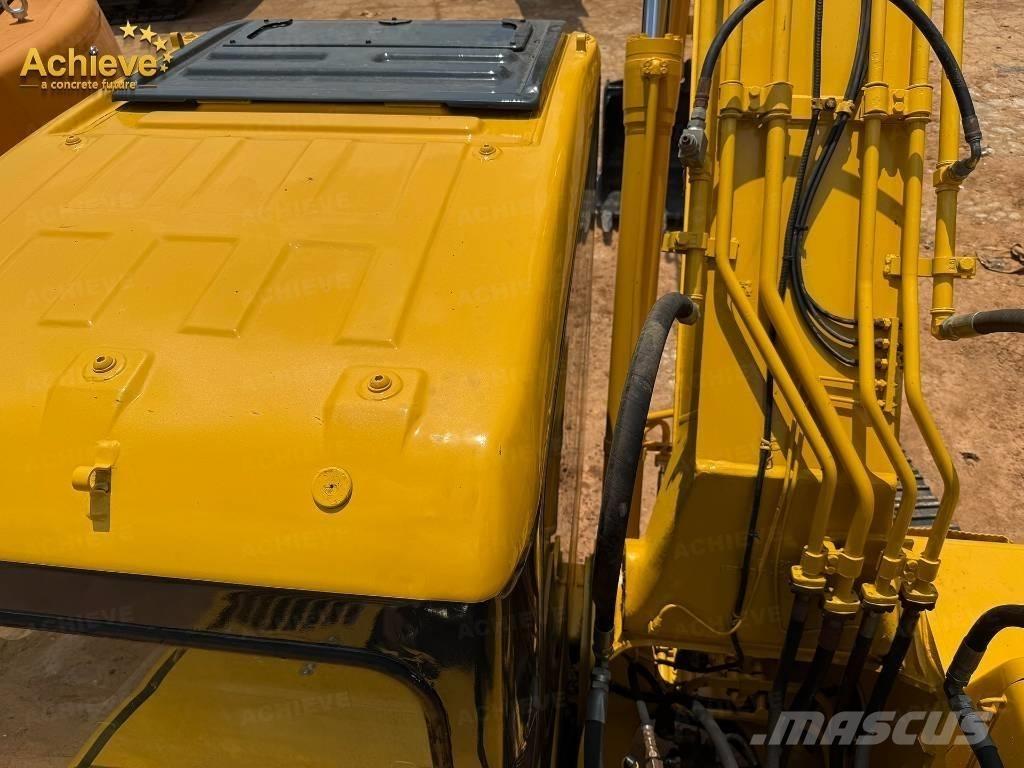 Komatsu PC 220 Gravemaskiner på larvebånd