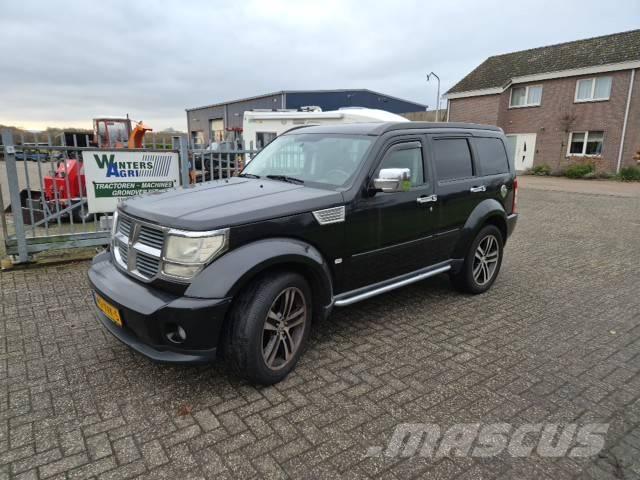 Dodge Nitro Biler