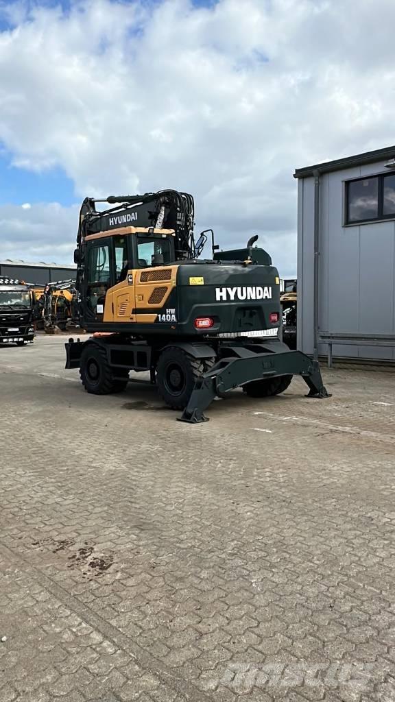 Hyundai HW 140 A Gravemaskiner på hjul