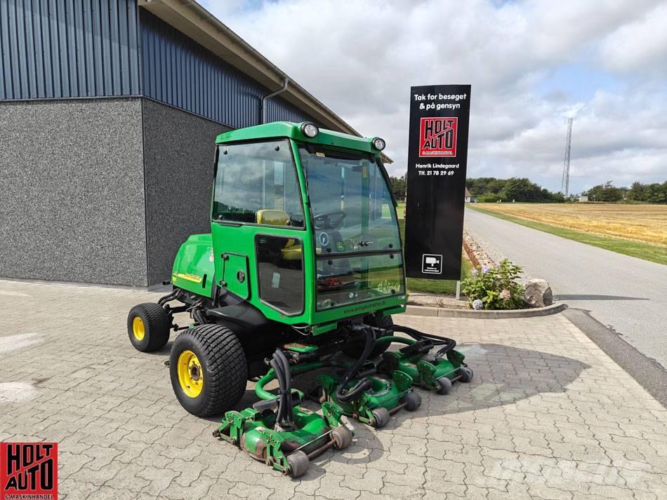 John Deere 3245 C Fairway klippere