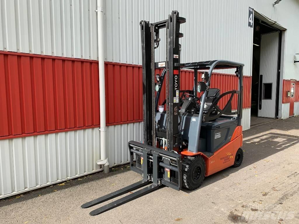 Toyota 8 FB MKT 25 El gaffeltrucks