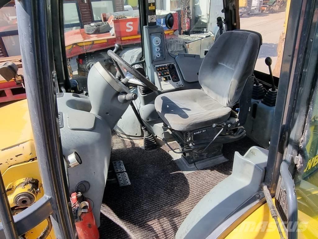 Komatsu WB 93 S-5EO Rendegravere