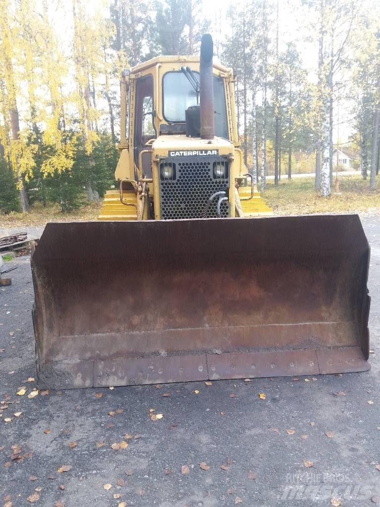 CAT D 4 H Bulldozer på larvebånd