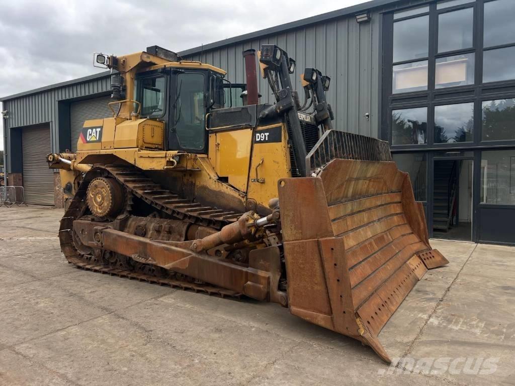 CAT D 9 T Bulldozer på larvebånd