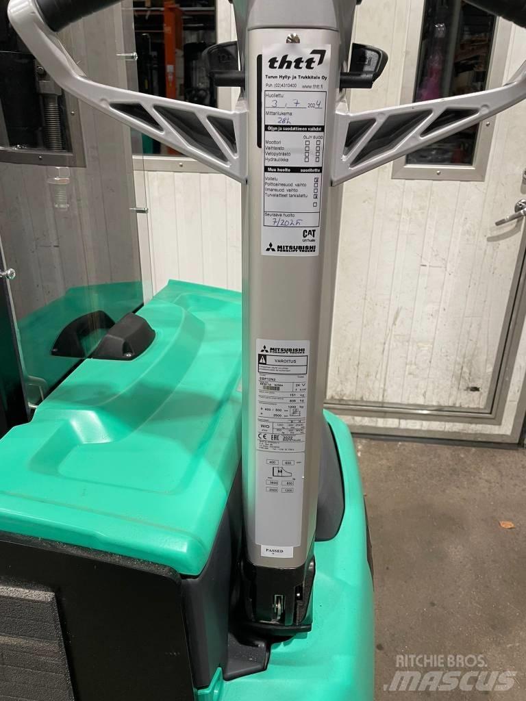 Mitsubishi SBP12N3 Gaffelstabler med gående fører