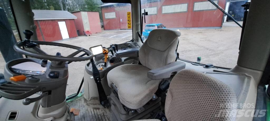 John Deere 6130 R Traktorer