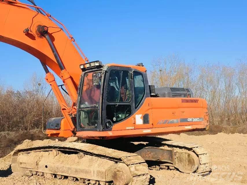 Doosan DX 380 LC Gravemaskiner på larvebånd
