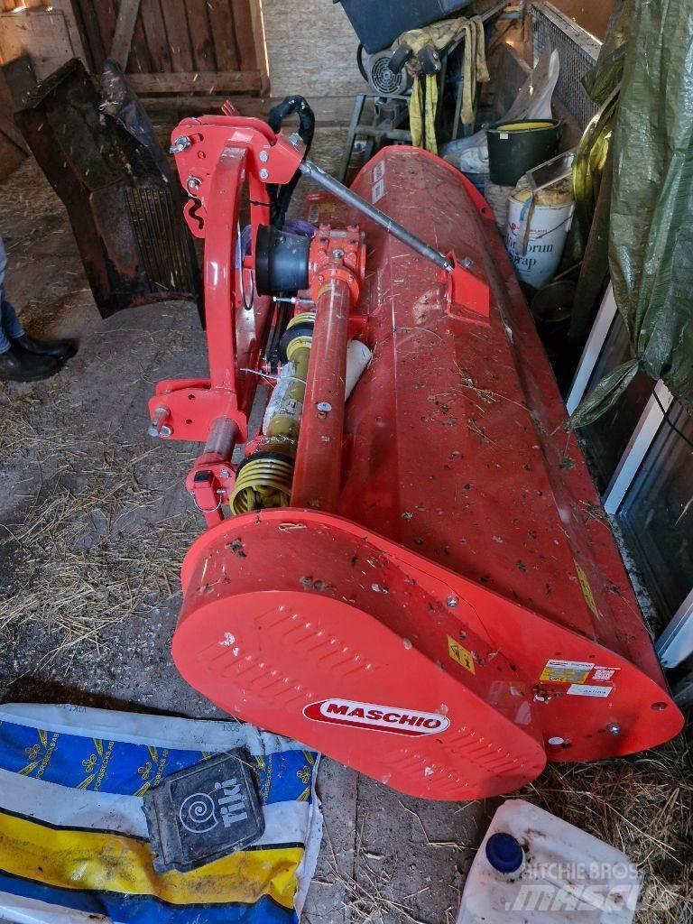 Maschio NY l250 Græsklippere og skårlæggere