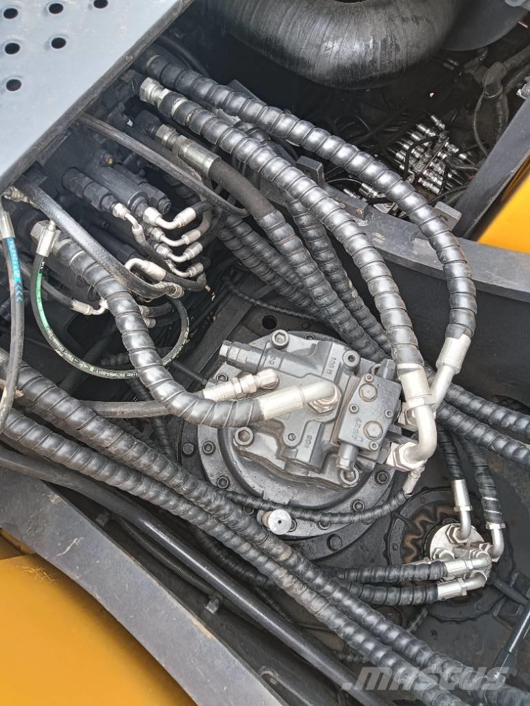 Volvo EC 240 Gravemaskiner på larvebånd