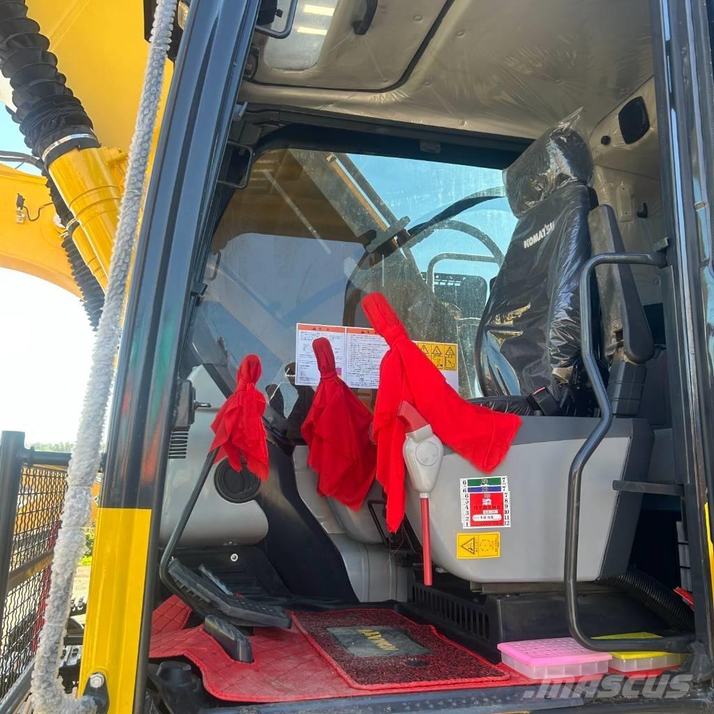 Komatsu PC 220 Gravemaskiner på larvebånd