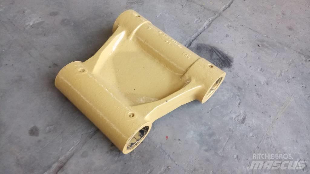 CAT 245 Chassis og suspension