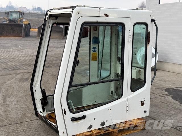 Liebherr R 944 B CAB Kabiner og interiør