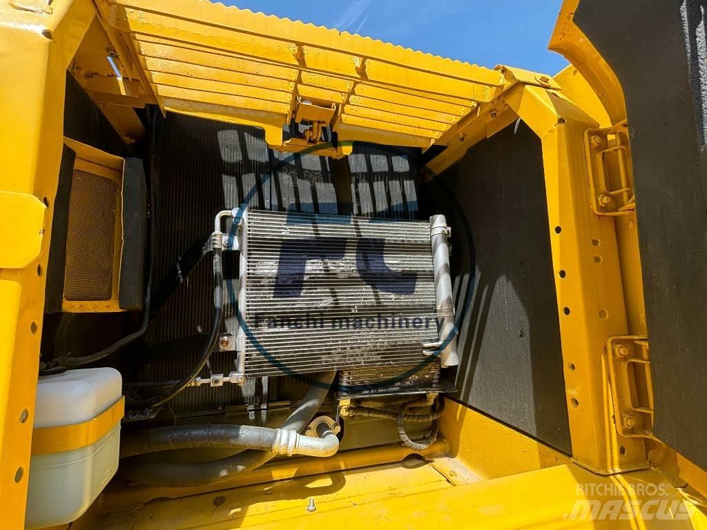 Komatsu PC 220 Gravemaskiner på larvebånd