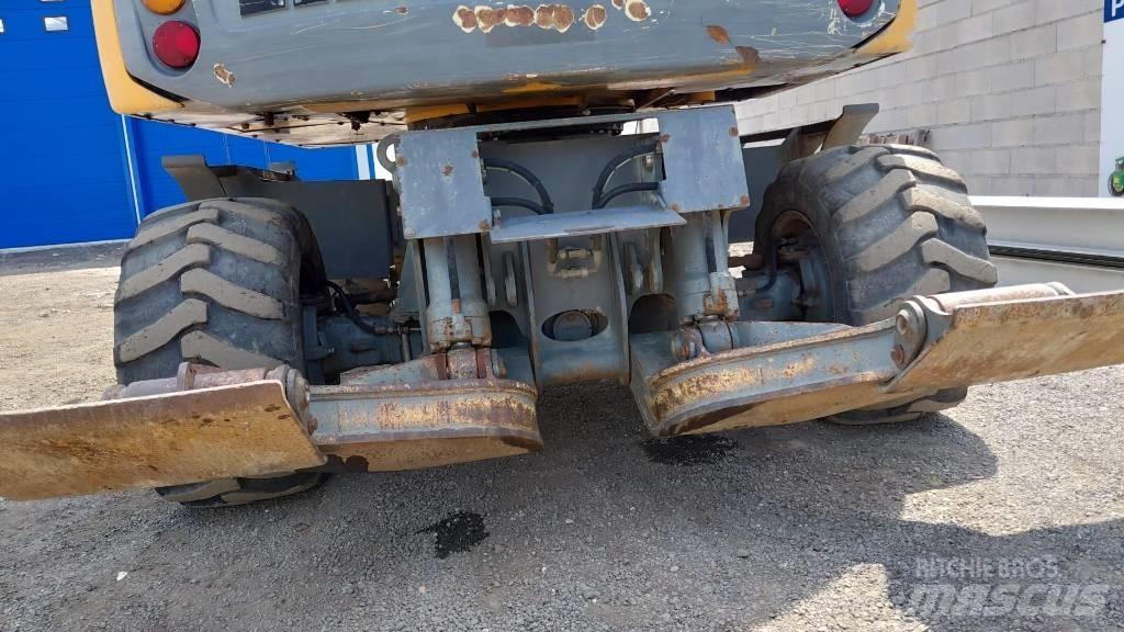 Liebherr A 311 Gravemaskiner på hjul
