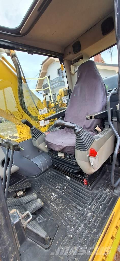 Komatsu PC 210 Gravemaskiner på larvebånd