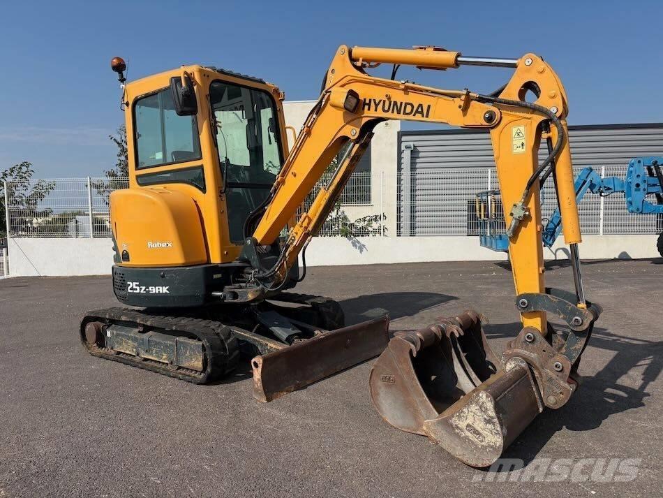 Hyundai R25Z-9 AK Minigravemaskiner