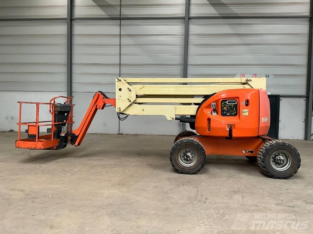 JLG 450 AJ Bomlifte med knækarm