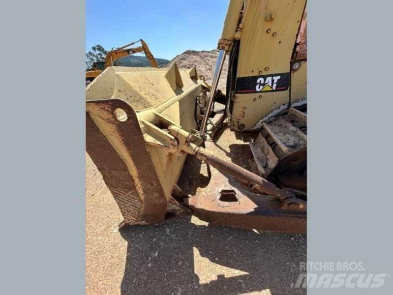 CAT D6H Bulldozer på larvebånd