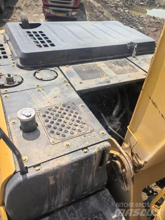 Sumitomo SH200-5 Gravemaskiner på larvebånd
