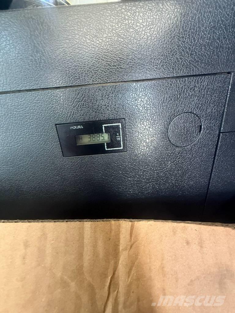 Hyundai HX 160 AL Gravemaskiner på larvebånd