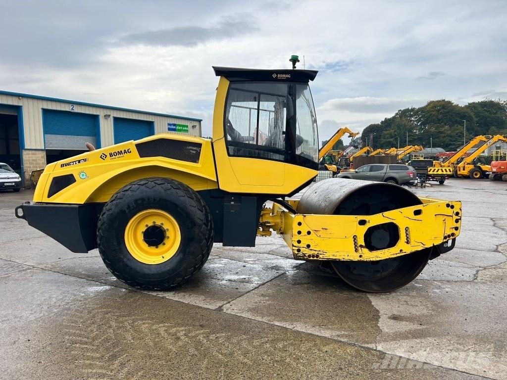 Bomag BW213 D-5 Enkelt tromle