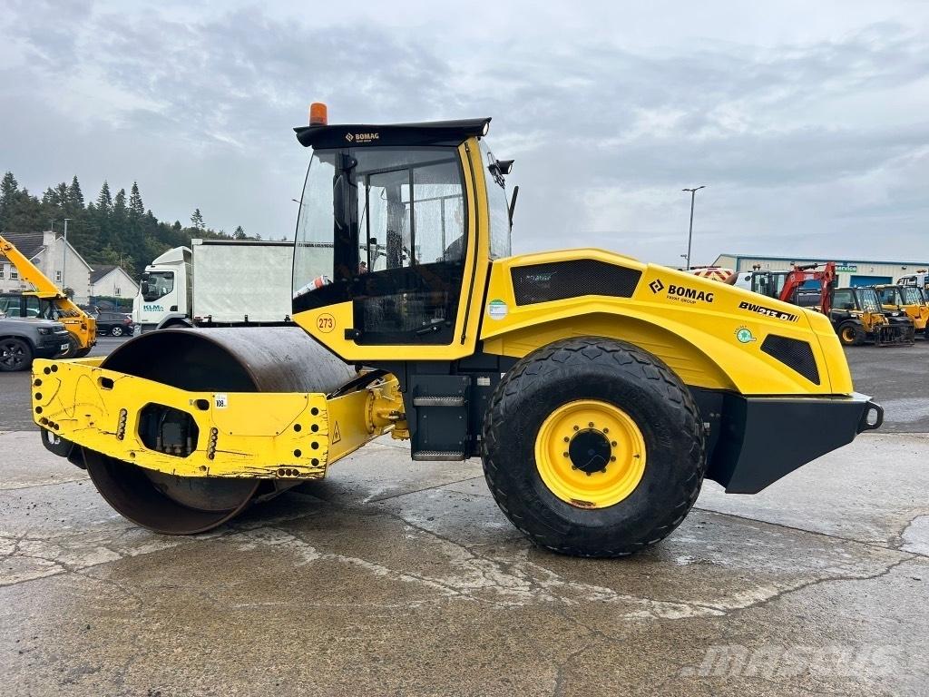 Bomag BW213 D-5 Enkelt tromle