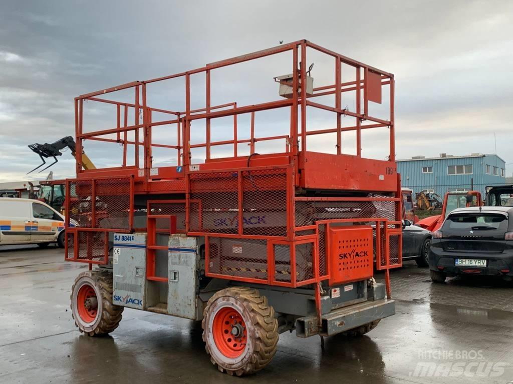 SkyJack SJ 8841 Saxlifte