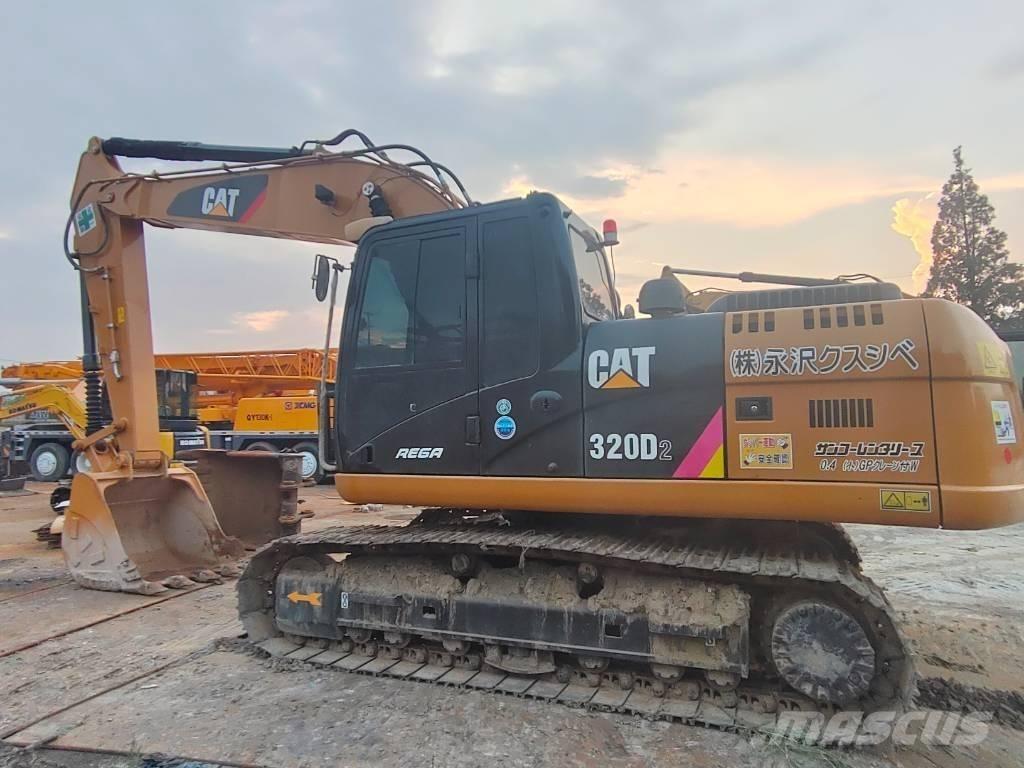 CAT 320D2 Gravemaskiner på larvebånd
