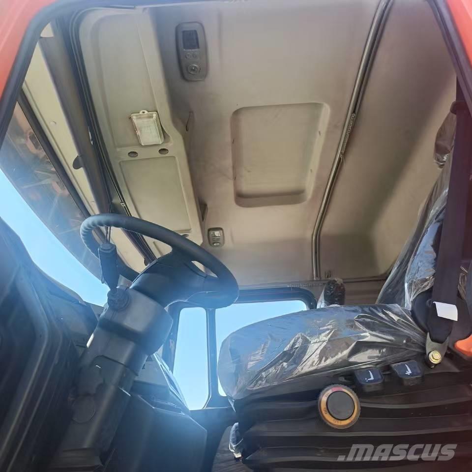 Shacman F3000 8x4 Lastbiler med tip