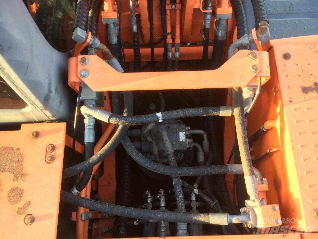 Doosan DX 255 LC Gravemaskiner på larvebånd