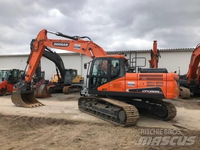 Doosan DX225LC-5 Gravemaskiner på larvebånd