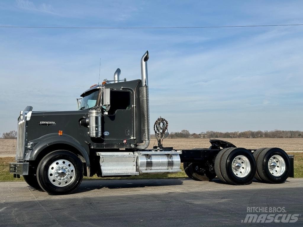 Kenworth W900 Trækkere