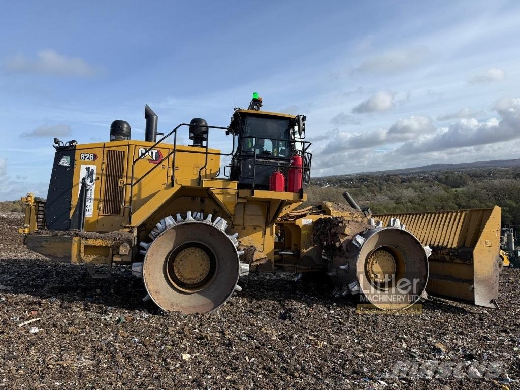 CAT 826 Affaldskompaktorer