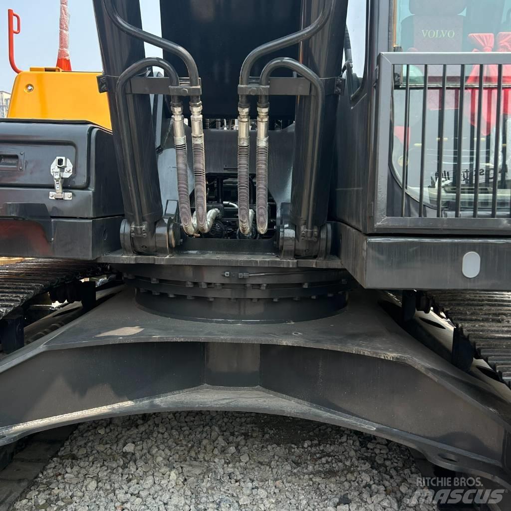 Volvo 290 Gravemaskiner på larvebånd
