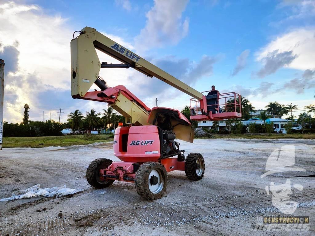 JLG 600 A Bomlifte med knækarm
