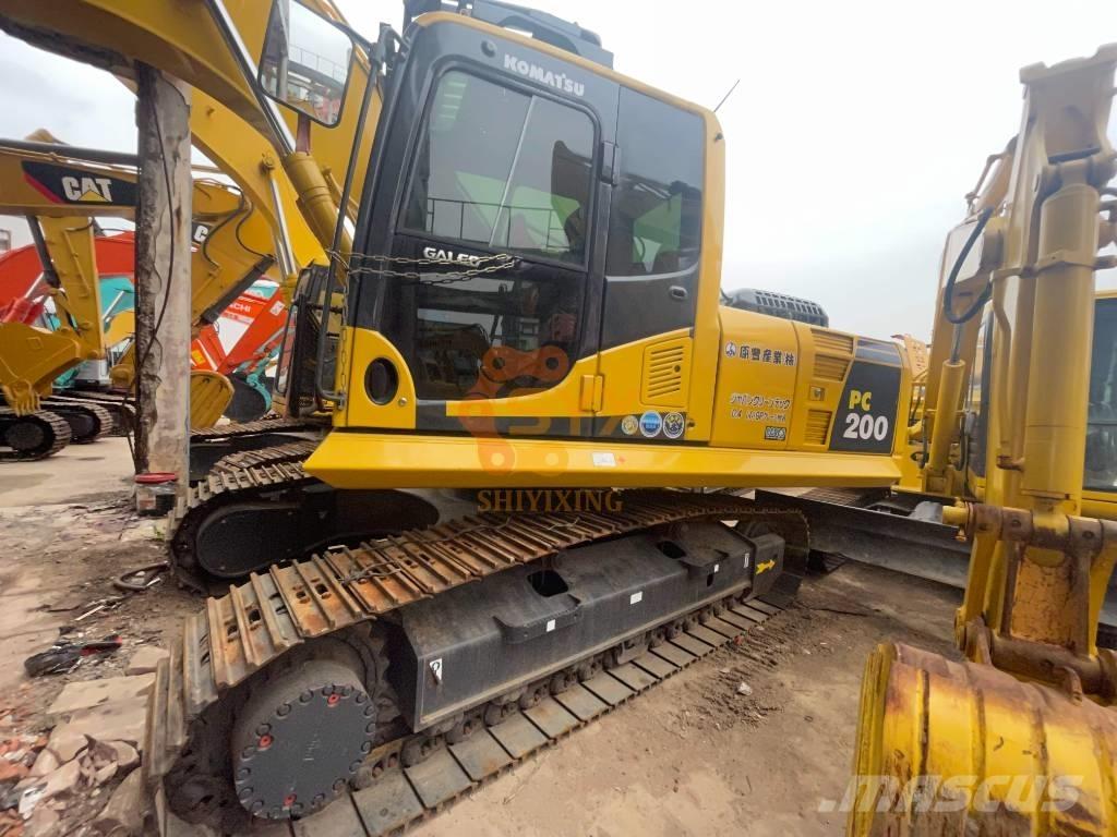 Komatsu PC 200-8 Gravemaskiner på larvebånd