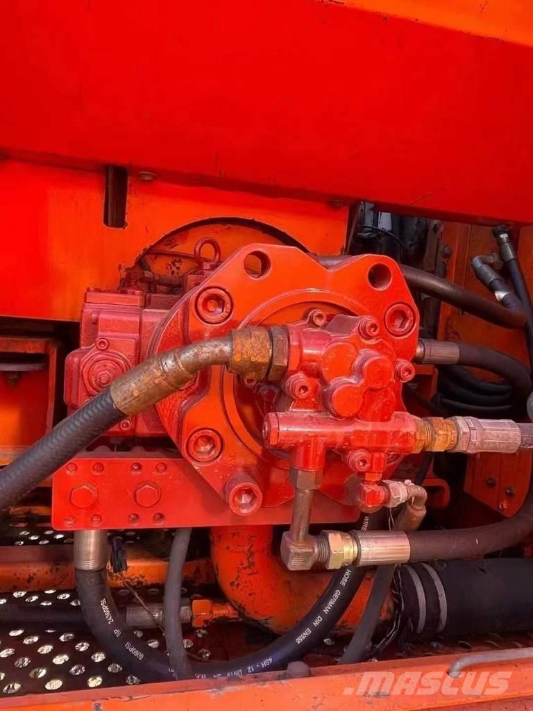 Doosan DH 300 LC-7 Gravemaskiner på larvebånd
