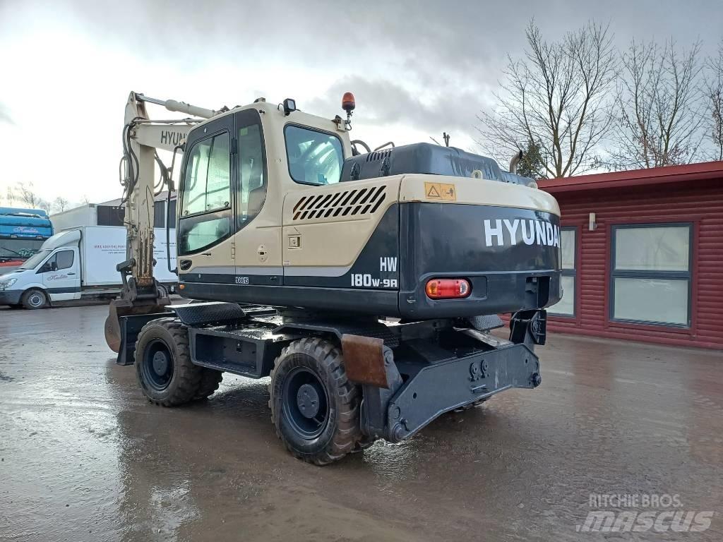 Hyundai HW 180 - 9A Gravemaskiner på hjul