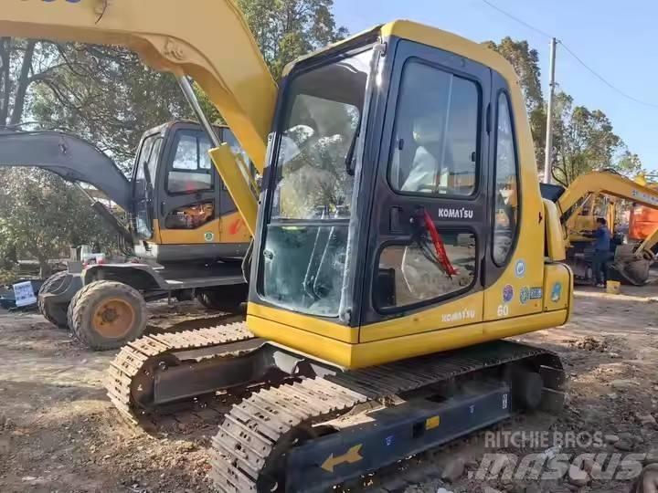 Komatsu PC60 Gravemaskiner på larvebånd