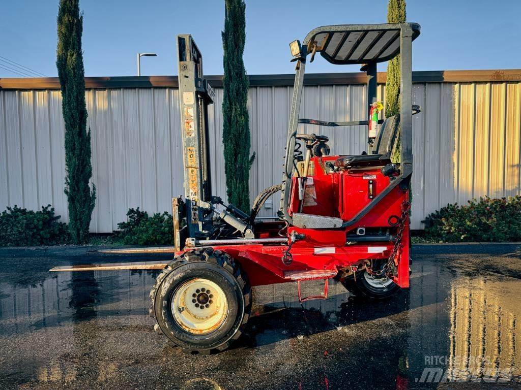 Moffett M5000 Medbringertruck
