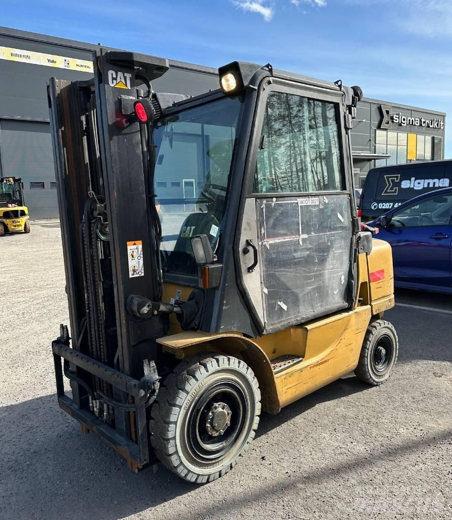 CAT DP 25 K Diesel gaffeltrucks