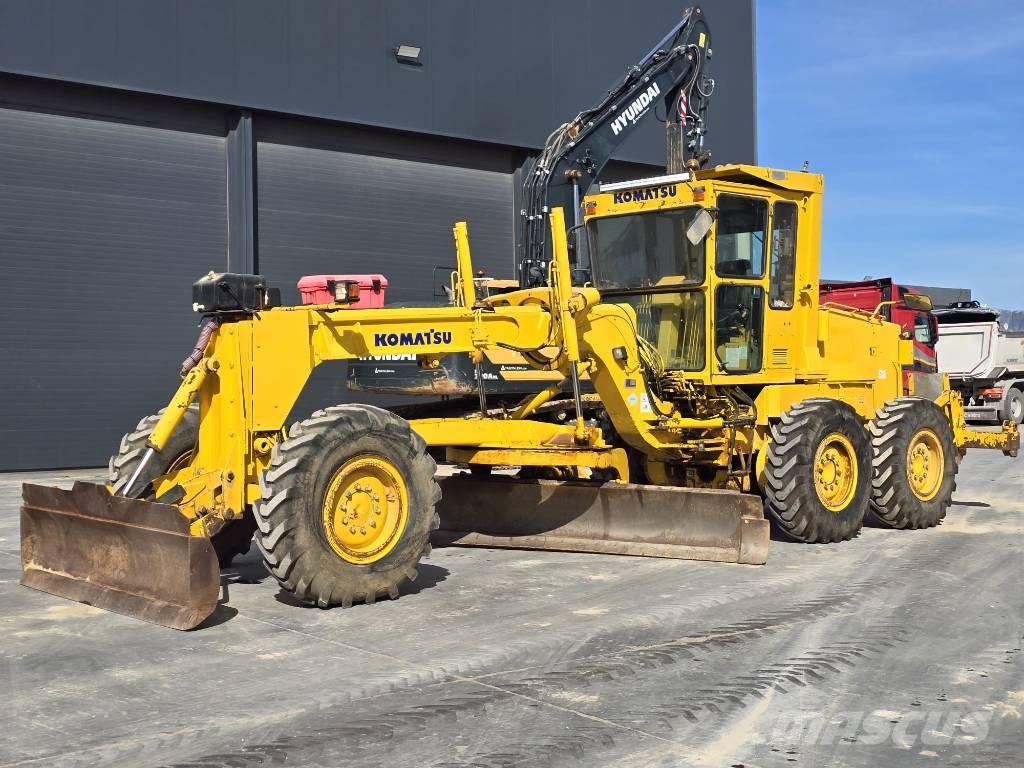 Komatsu GD 521 A-1 Vejhøvle / Gradere