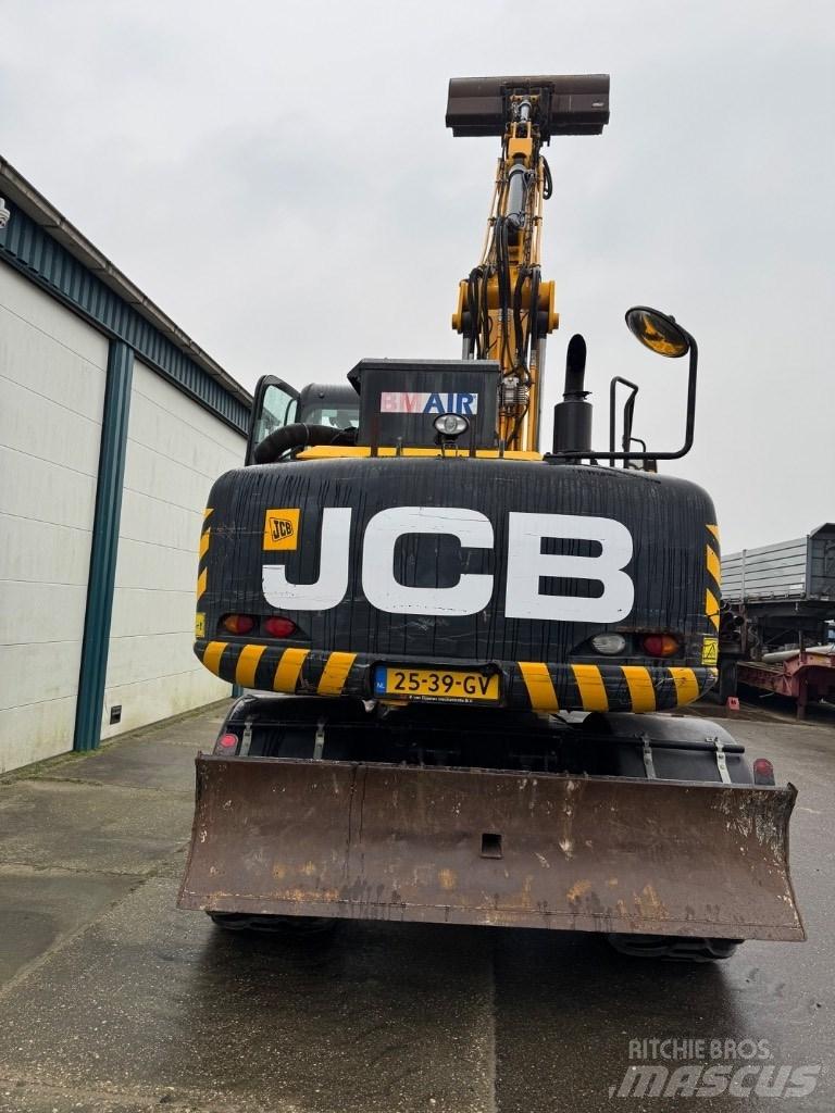 JCB 140w Gravemaskiner på larvebånd