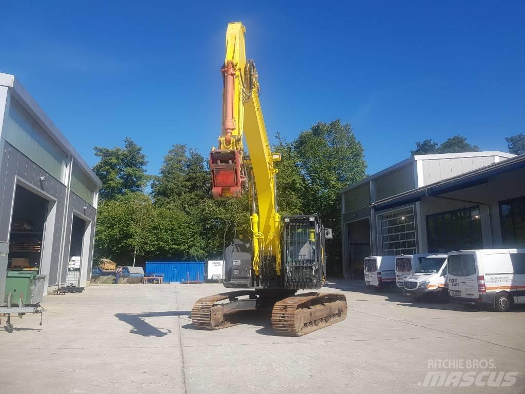 Hitachi ZX225USLC-5 Gravemaskiner på larvebånd