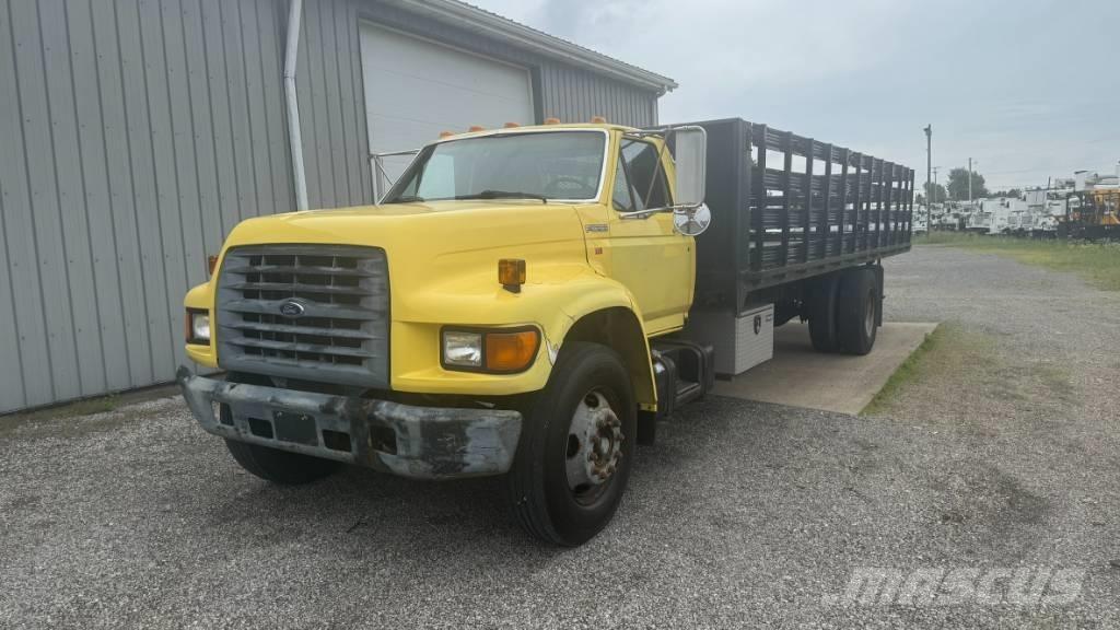 Ford F 700 Lastbil med lad/Flatbed