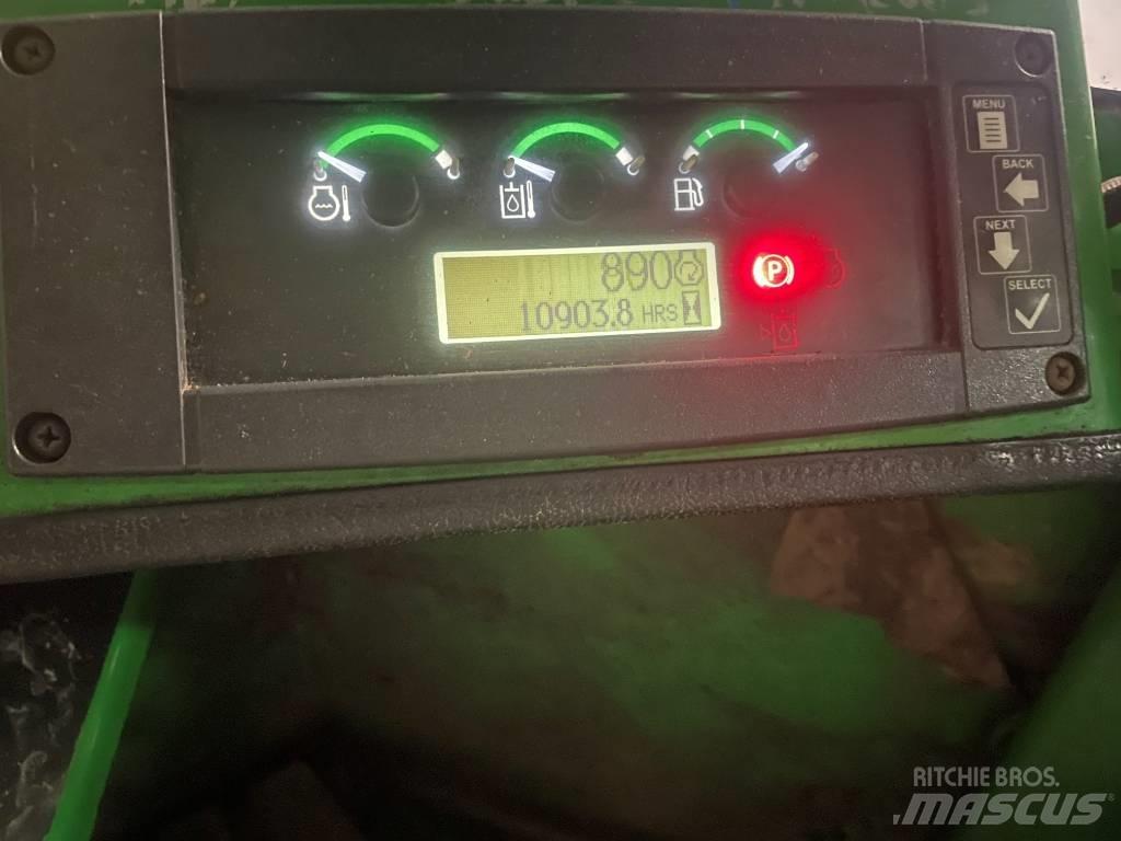 John Deere 643 K Fældebunkelæggere