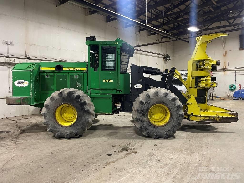 John Deere 643 K Fældebunkelæggere