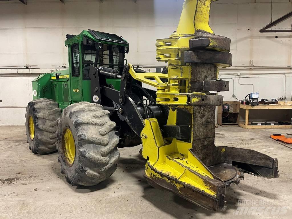 John Deere 643 K Fældebunkelæggere