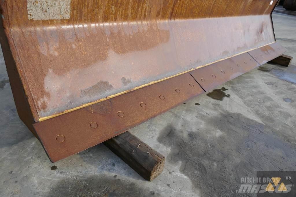 CAT Skidder blade Klinger